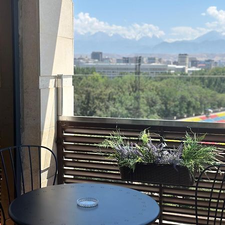 Logvinenko Apartment 비슈케크 외부 사진